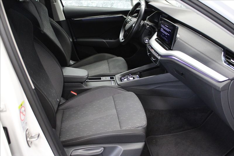 Škoda Octavia 2,0 TDI DSG Style 1.majitel CZ - fotka 10 z 36