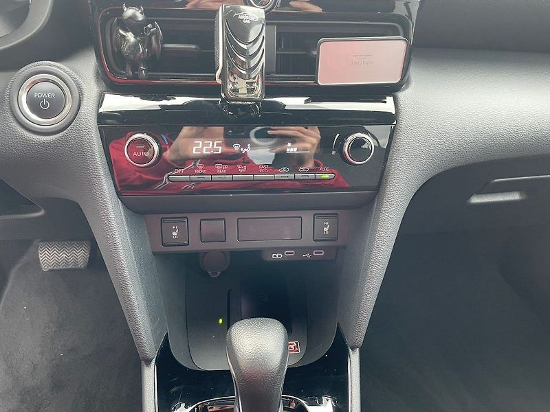Toyota Yaris Cross MY25 1.5 TNGA HEV - fotka 27 z 30