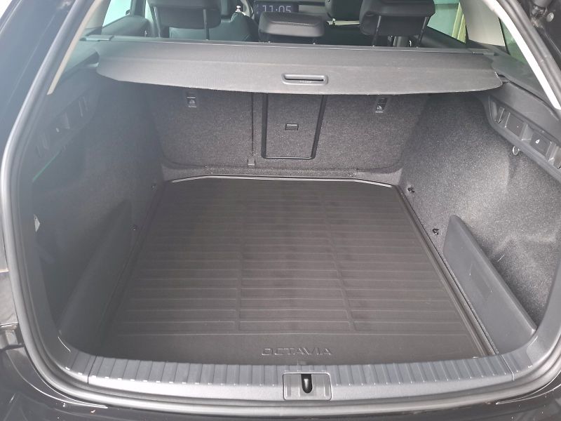 Škoda Octavia (2024) COMBI STYLE TD 85/2.0 M6F - fotka 8 z 40