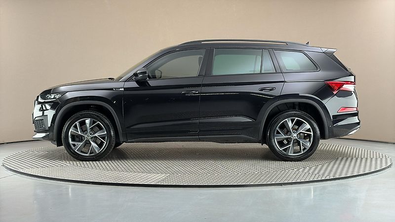 Škoda Kodiaq 2.0 TDI DSG 4x4 Sportline Excl - fotka 4 z 35