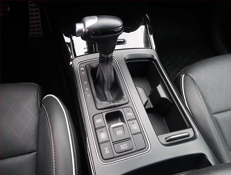 Kia Sorento (2018) GT Line 2.2 CRDi - fotka 13 z 30