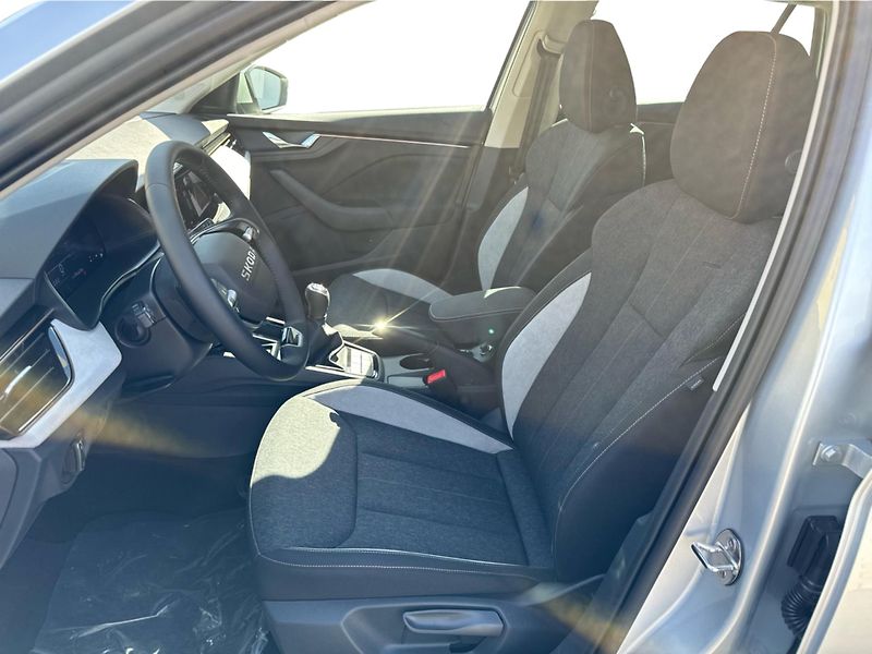 Škoda Scala 1,0 TSI Selection - fotka 11 z 22