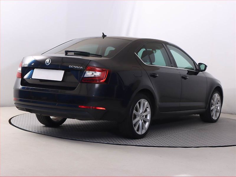 Škoda Octavia (2018) Style 1.6 TDI, Automat - fotka 5 z 20