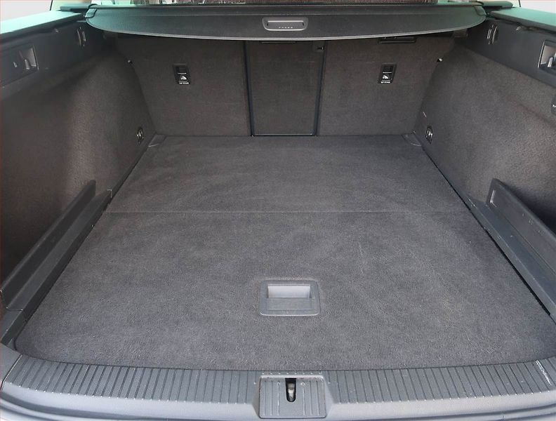 Volkswagen Passat (2015) Comfortline 2.0 TDI, Automat - fotka 14 z 16