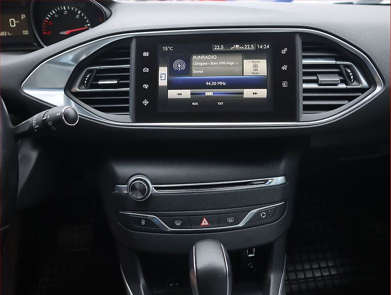 Peugeot 308 (2016) 2.0 BlueHDi, Automat - fotka 12 z 21