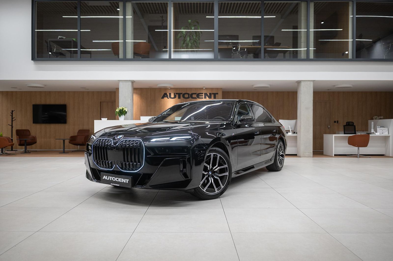 BMW Řada 7 740d M-SPORT REZERVACE