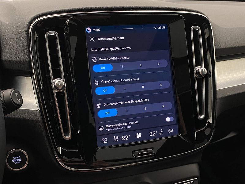 Volvo XC40 (2026) B3 AUT DARK ULTRA  - fotka 43 z 64