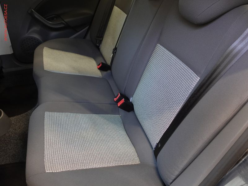 Seat Ibiza (2008) 1.4i, ČR, AC, temp - fotka 10 z 18
