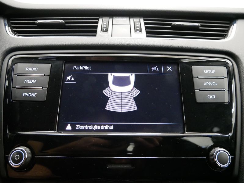 Škoda Octavia - fotka 6 z 25