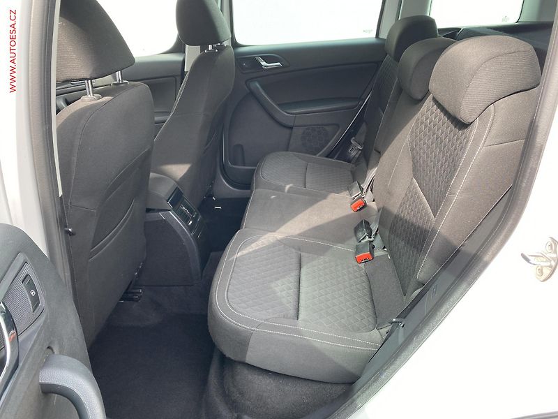 Škoda Yeti (2015) 2.0 TDi, Edition, STK4/28 - fotka 10 z 16