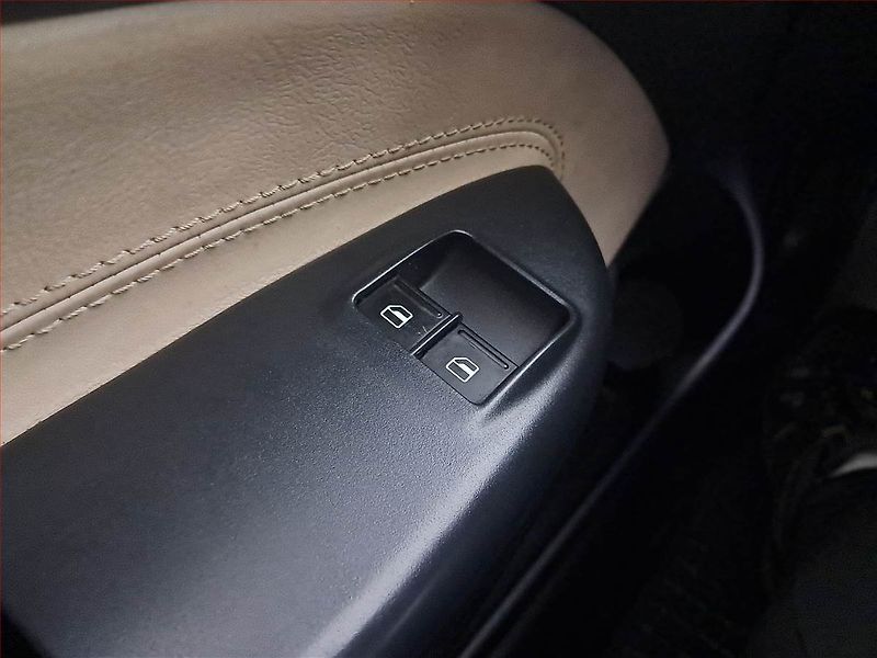 Škoda Octavia (2010) 1.6 TDI, dobrý stav - fotka 15 z 15