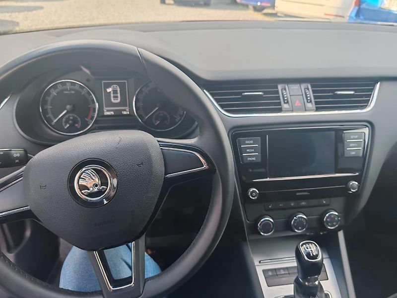 Škoda Octavia 1.6 TDI Led  - fotka 10 z 23