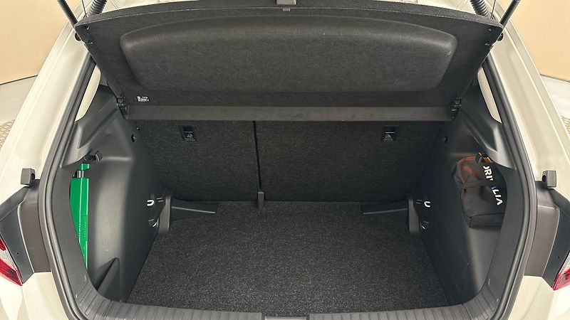 Škoda Fabia 1.0 TSI Style - fotka 17 z 22
