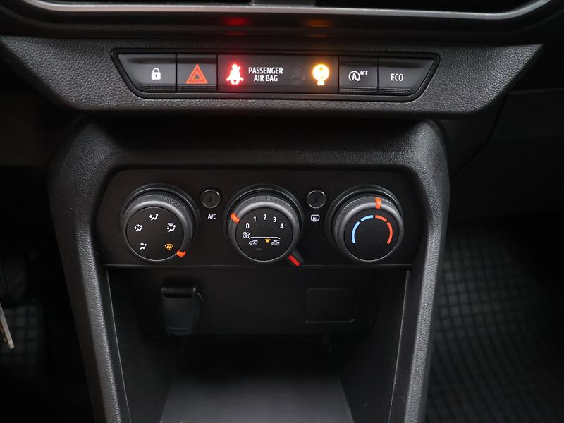 Dacia Sandero 1,0 TCe 67kW LPG 1.Maj CZ - fotka 20 z 30