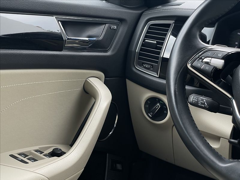 Škoda Kodiaq 2,0 TDI 4x4 DSG L&K TAŽNÉ - fotka 14 z 24