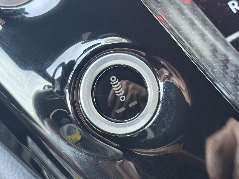 Mercedes-Benz AMG GT (2017) R 4.0 V8 430kW, Carbon Ceramic - fotka 38 z 61