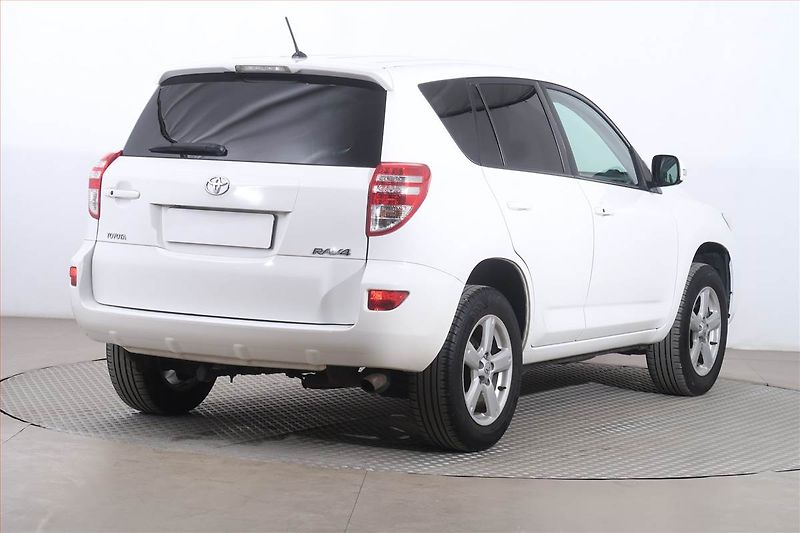 Toyota RAV4 (2011) 2.0 VVT-i, 4X4, Serv.kniha - fotka 5 z 12