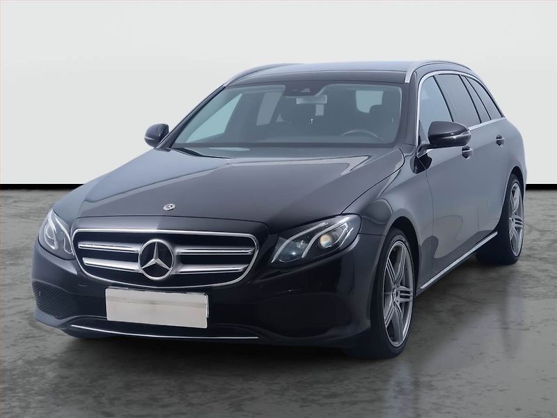 Mercedes-Benz Třídy E (2017) E 220 d, Automat, Kůže, Navi - fotka 2 z 16