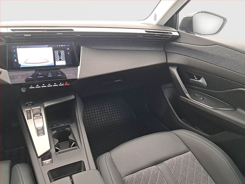 Peugeot 408 (2024) 1.2 PureTech - fotka 8 z 21