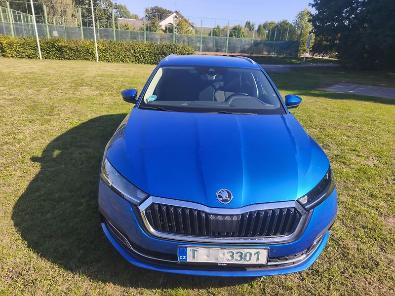 Škoda Octavia (2021) 1.5-TSI-110kw-SUPER STAV - fotka 4 z 27