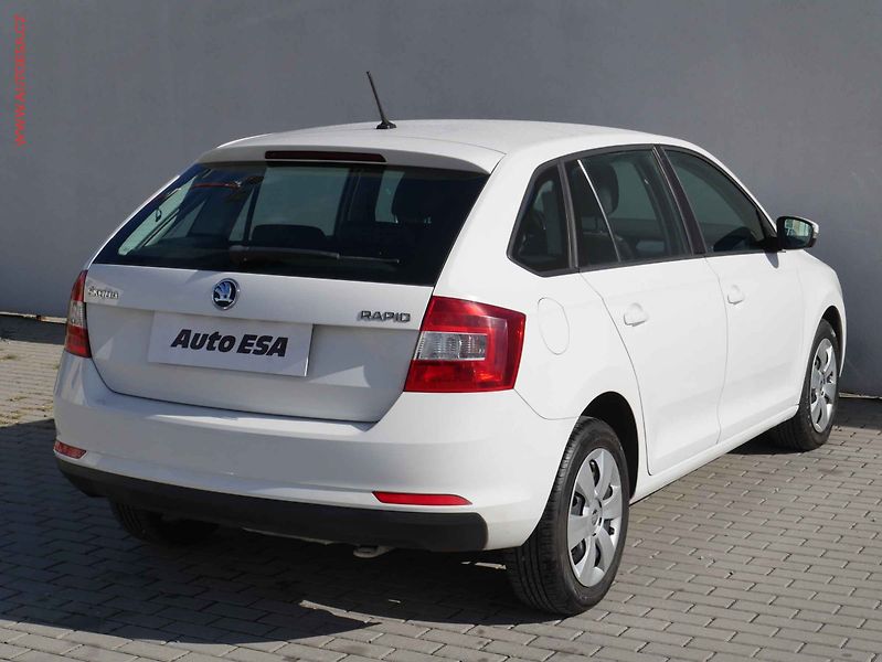 Škoda Rapid (2017) 1.2TSi, Ambition - fotka 4 z 15