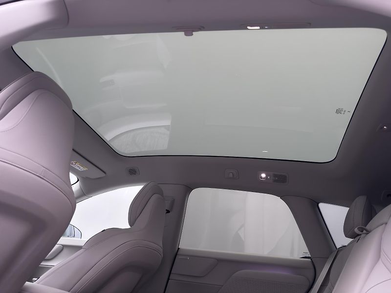 Volvo EX60 (2026) P10 AWD ELECTRIC ULTRA TWIN - fotka 16 z 26
