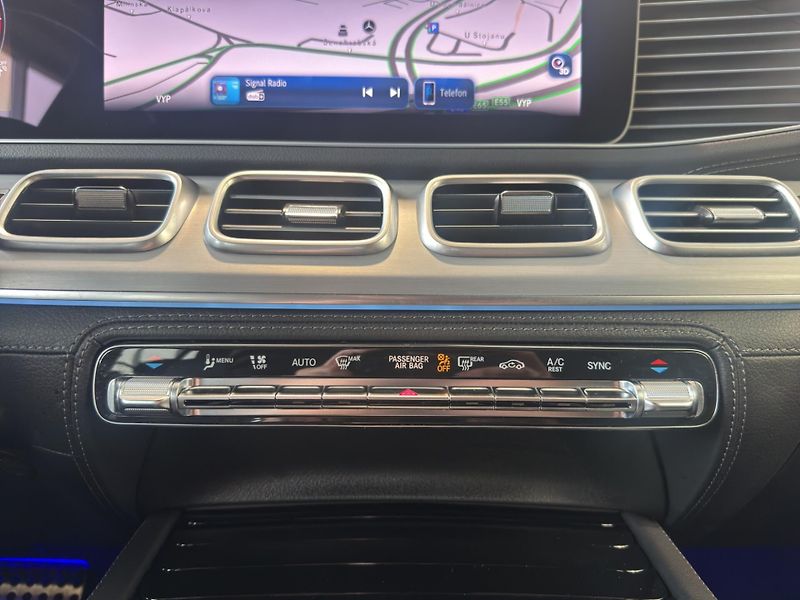 Mercedes-Benz GLE (2025) 450 d 4MATIC AMG - fotka 15 z 26