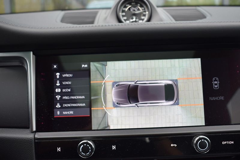 Porsche Macan (2023) T/Pano/KeyLess - fotka 12 z 42