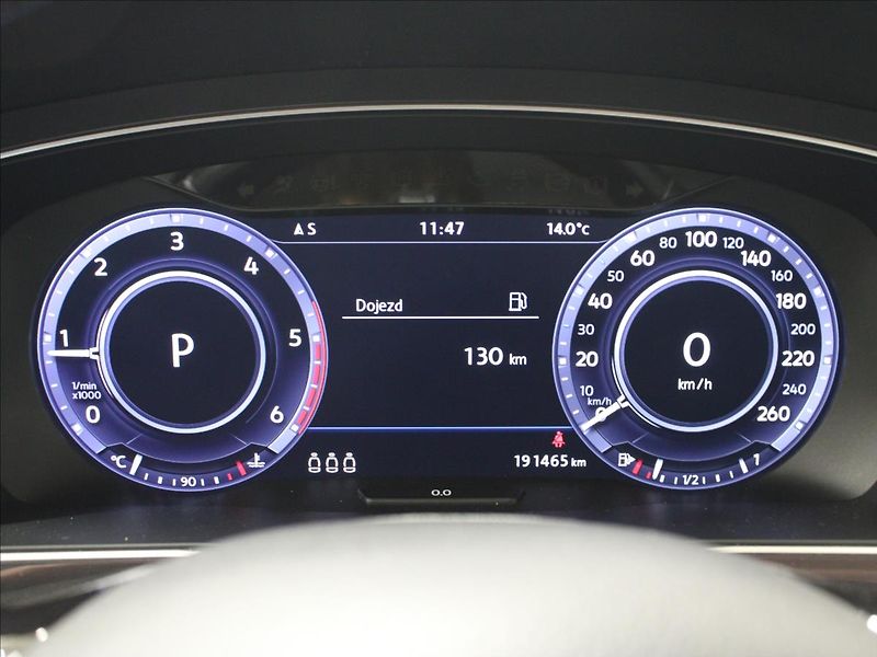 Volkswagen Tiguan 2,0 TDI Highline 4Motion DSG - fotka 22 z 39