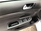 Volkswagen Golf (2011) 2,0TDi STYLE nez. rezervace - náhled 26
