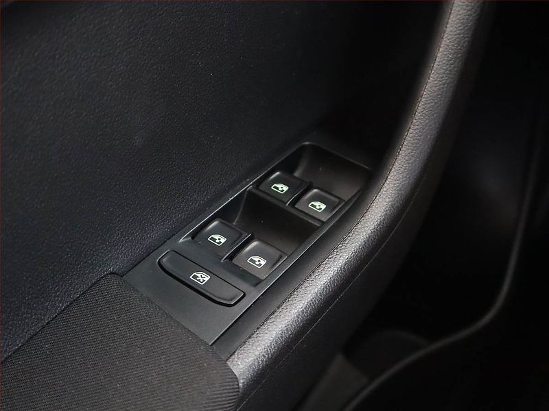Škoda Fabia (2020) Style 1.0 TSI, Tempomat - fotka 12 z 15