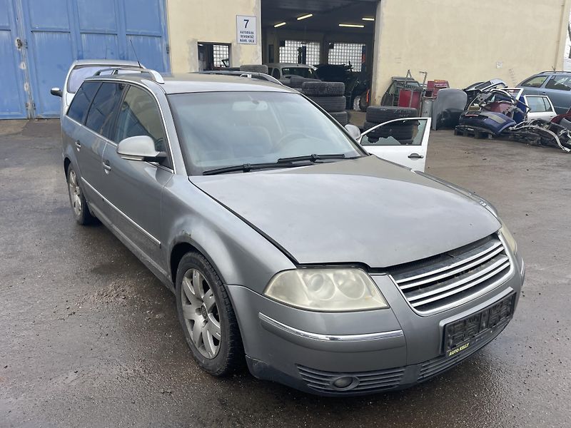 Volkswagen Passat 2.5 TDI NÁHRADNÍ DÍLY - fotka 2 z 10