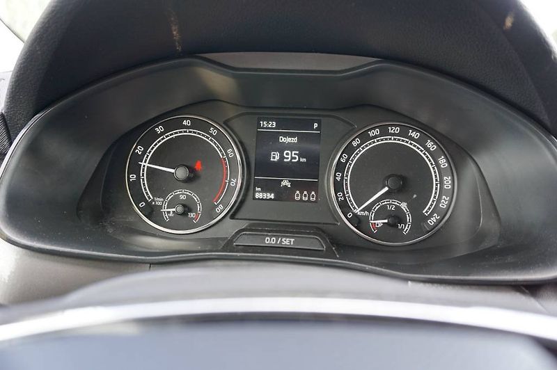 Škoda Kamiq (2022) 1,0 81 kW - fotka 23 z 35