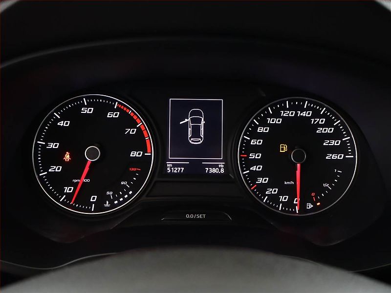 Seat Leon (2016) Style 1.2 TSI, ČR,1.maj - fotka 9 z 16
