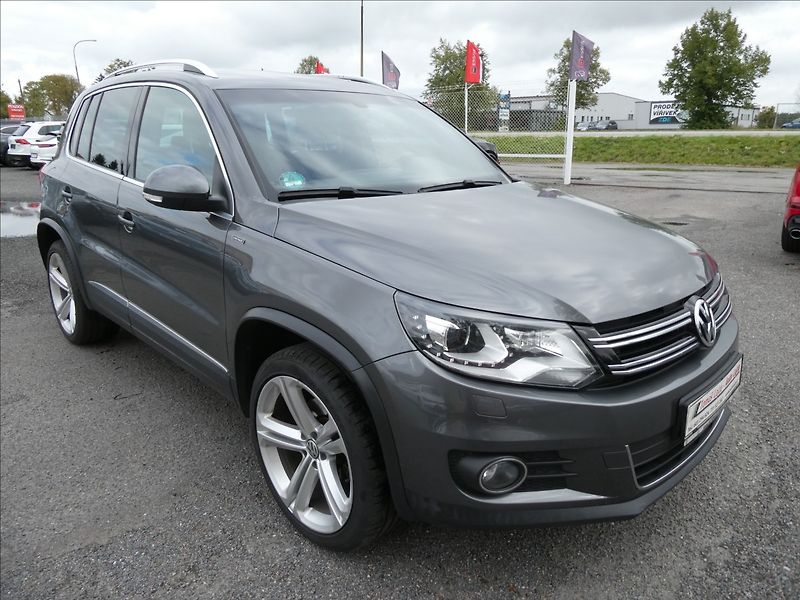 Volkswagen Tiguan 2,0 TDi 110kW Lounge DSG, 4x4 - fotka 1 z 54