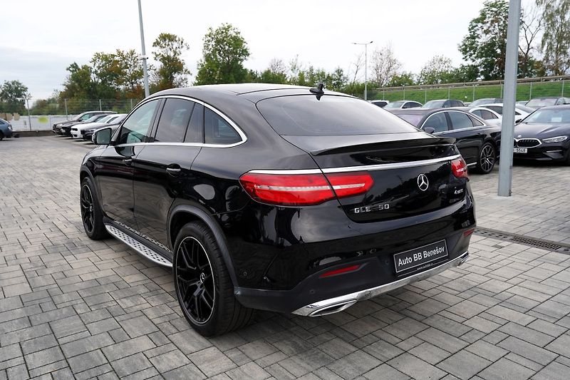 Mercedes-Benz GLE 350d 4Matic AMG/260PS/ČR - fotka 4 z 43