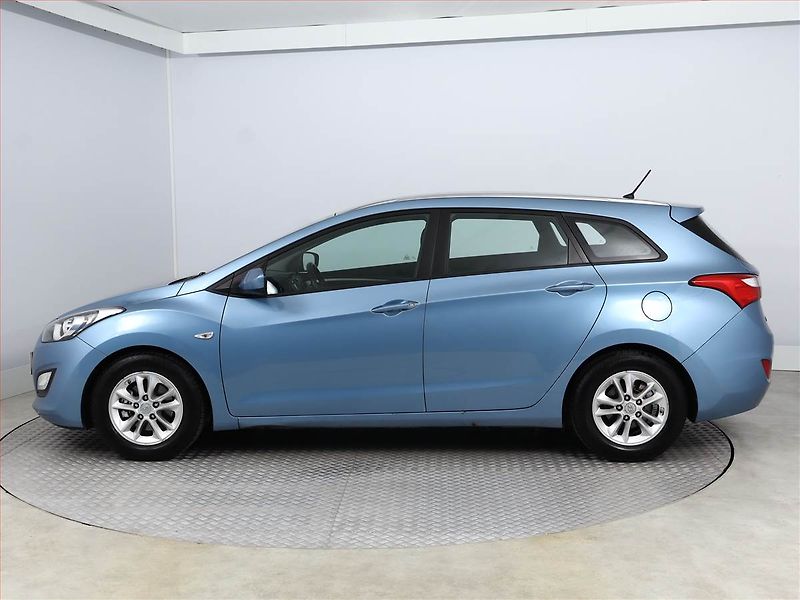 Hyundai i30 (2014) 1.6 MPI, Serv.kniha, Tempomat - fotka 3 z 15