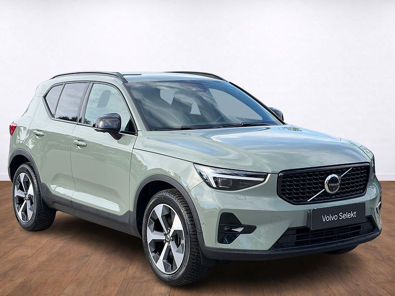 Volvo XC40 PLUS DARK, B3, 360°, PIXEL LED - fotka 7 z 24