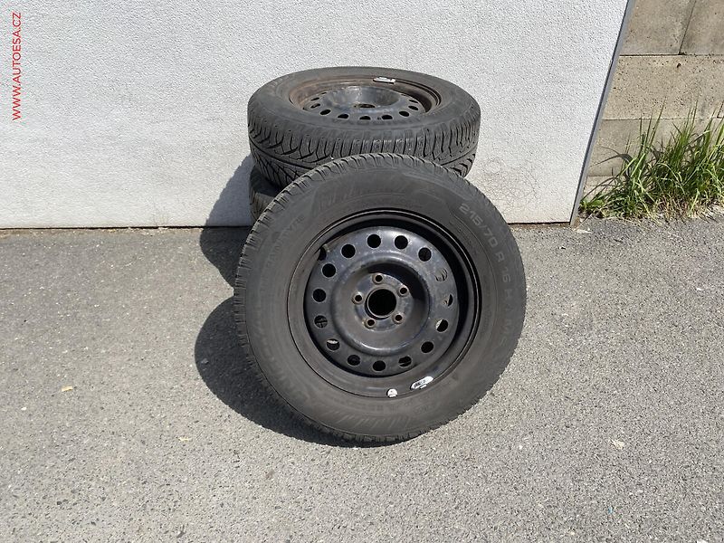 Hyundai ix35 (2014) 1.6 GDi, +kola - fotka 17 z 17