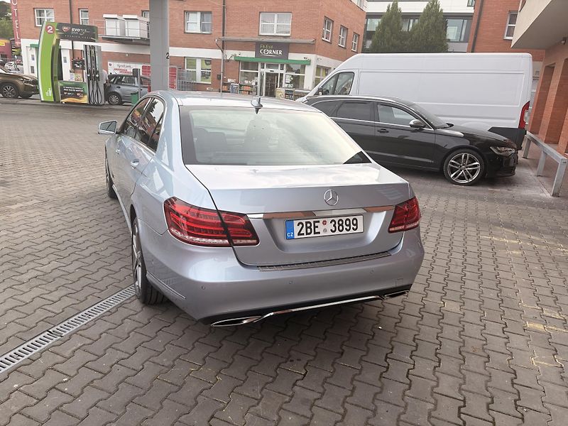 Mercedes-Benz Třídy E (2013) E220cdi - 125kw - fotka 6 z 16