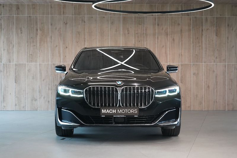 BMW Řada 7 740d xDrive, Nezávislé,HUD,PPF - fotka 3 z 47