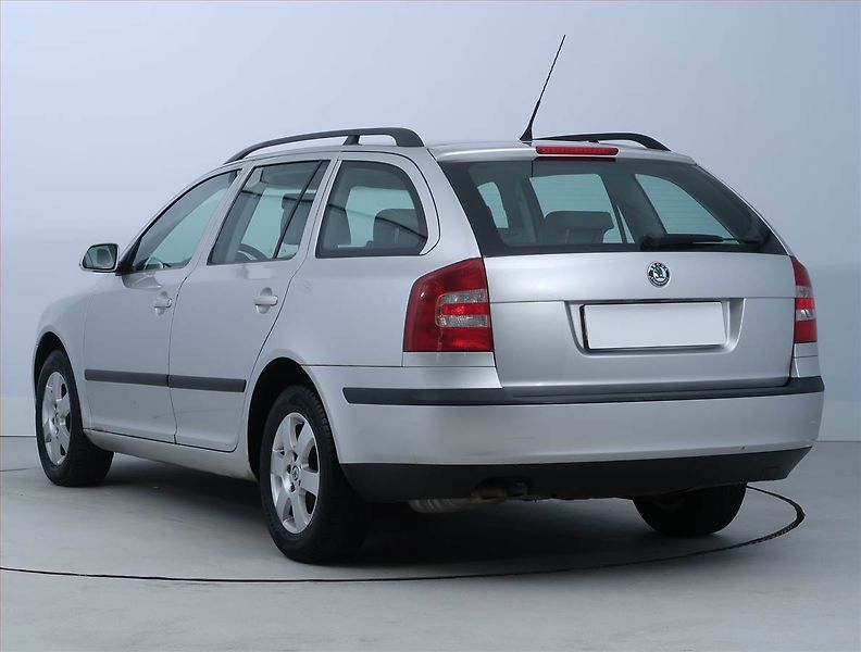 Škoda Octavia (2005) 1.9 TDI, Serv.kniha, po STK - fotka 4 z 14