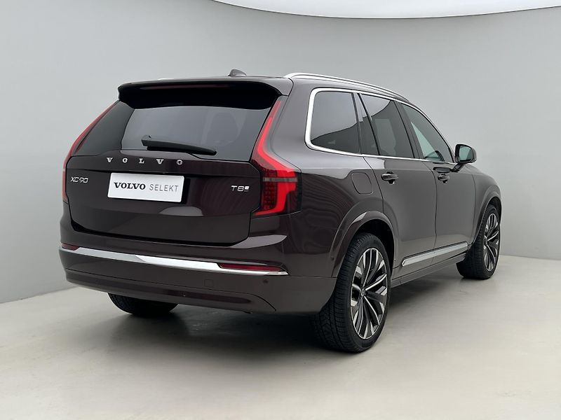 Volvo XC90 T8 AWD RECHARGE ULTRA BRIGHT - fotka 13 z 57