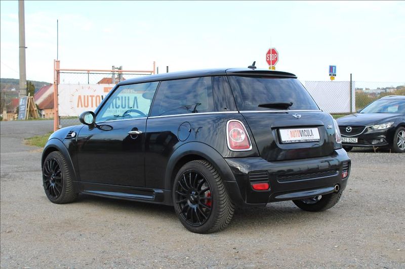 Mini One 1,6 i  STK 4/2028, KLIMA - fotka 7 z 26