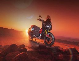 Aprilia vstupuje do segmentu středněobjemových skútrů s modelem SR-GT 400, který poslouží stejně dobře ve městě jako na delších výjezdech.