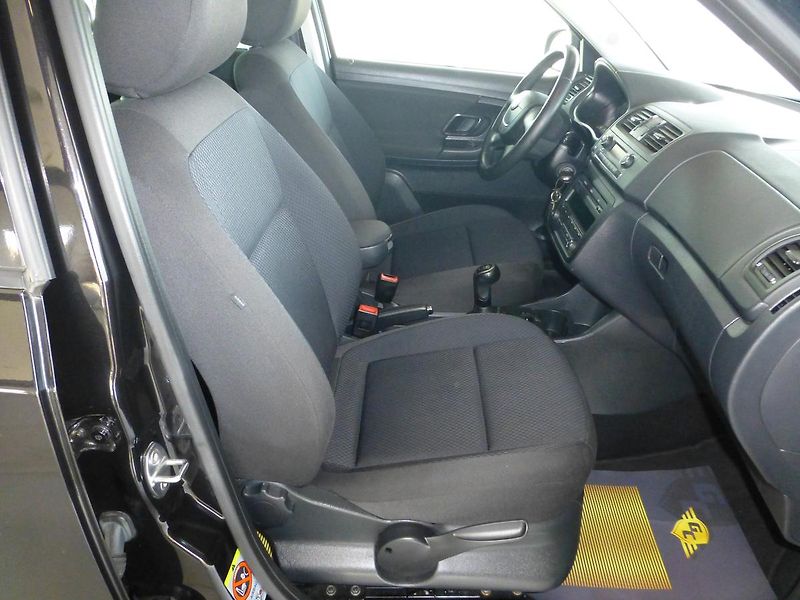Škoda Fabia (2011) 1,2TSI*KLIMA*ALU KOLA*VYHŘ.SED - fotka 19 z 26