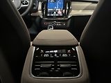 Volvo XC90 (2026) 2,0 T8  Plus Dark - náhled 25