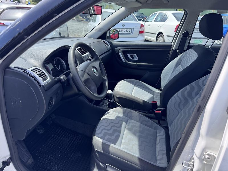 Škoda Fabia II 1.2 12V,73 tis km,1.Majitel - fotka 9 z 30