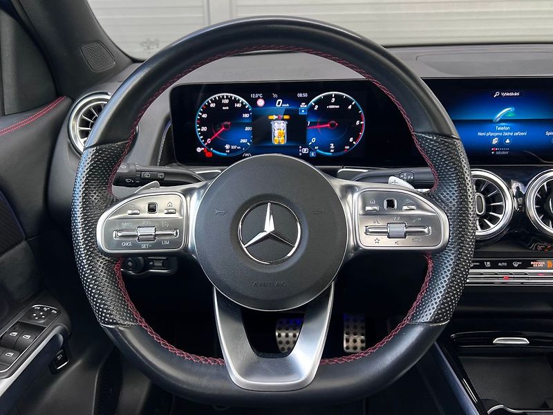 Mercedes-Benz GLB 220d-4MATIC-AMG-140KW - fotka 20 z 43