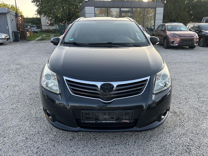 Toyota Avensis (2012) 1.8i 108Kw Klimatizace - fotka 2 z 10